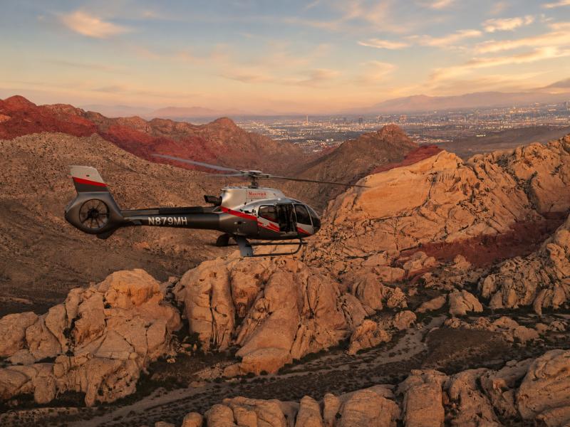 Red Rock Canyon Helicopter Tour: Las Vegas Aerial Sightseeing